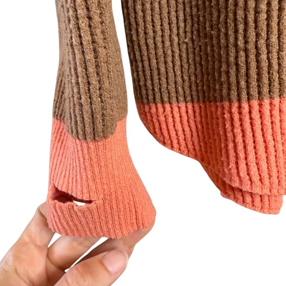 CARVE Designs Womens Cowl Neck Striped Pullover Sweater Size M Thumbhole Sleeves - Picture 3 of 6